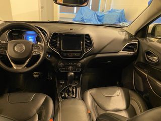 Jeep Cherokee 4x4 reetiling 2019