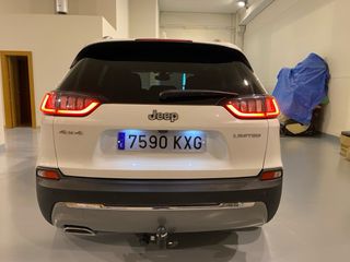 Jeep Cherokee 4x4 reetiling 2019