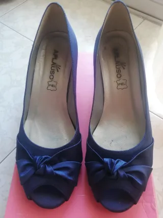 Zapatos tacón satén azul noche APLAUSO