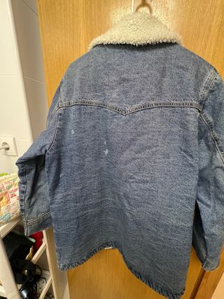 Cazadora vaquera Pull&Bear forrada M