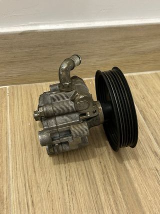 Bomba Dirección Toyota Celica T23