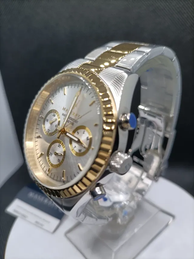 Reloj Maserati precintado 