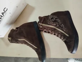 Scarponcini donna marroni Jay peg