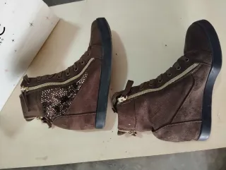 Scarponcini donna marroni Jay peg