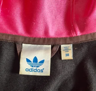 M Chaqueta Adidas Chile 62 Negra y Rosa