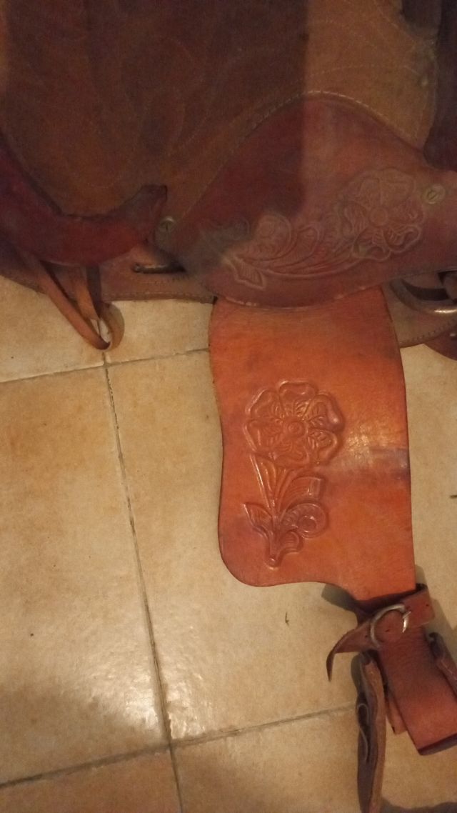 Montura de poni de cuero