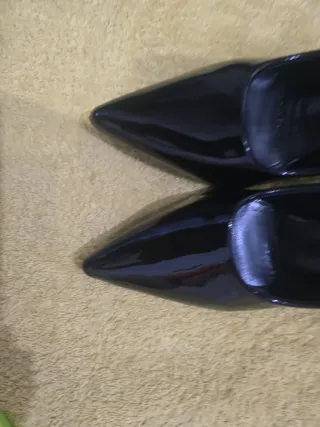 Zapatos de tacón charol negros talla 40