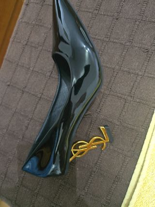 Zapatos de tacón charol negros talla 40
