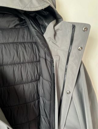 Parka Zara impermeable tejido técnico gris