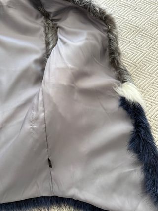 Colete de pelo com 3 cores