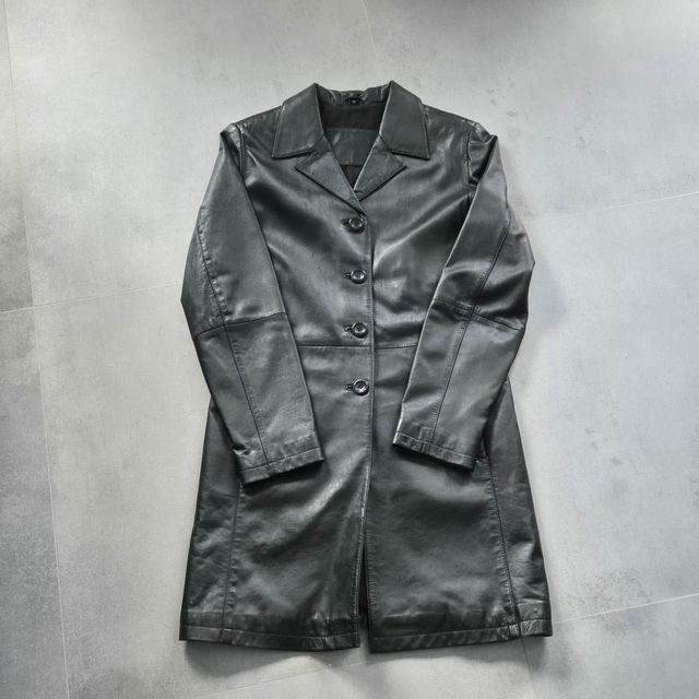 Gabardina vintage de piel napa negra