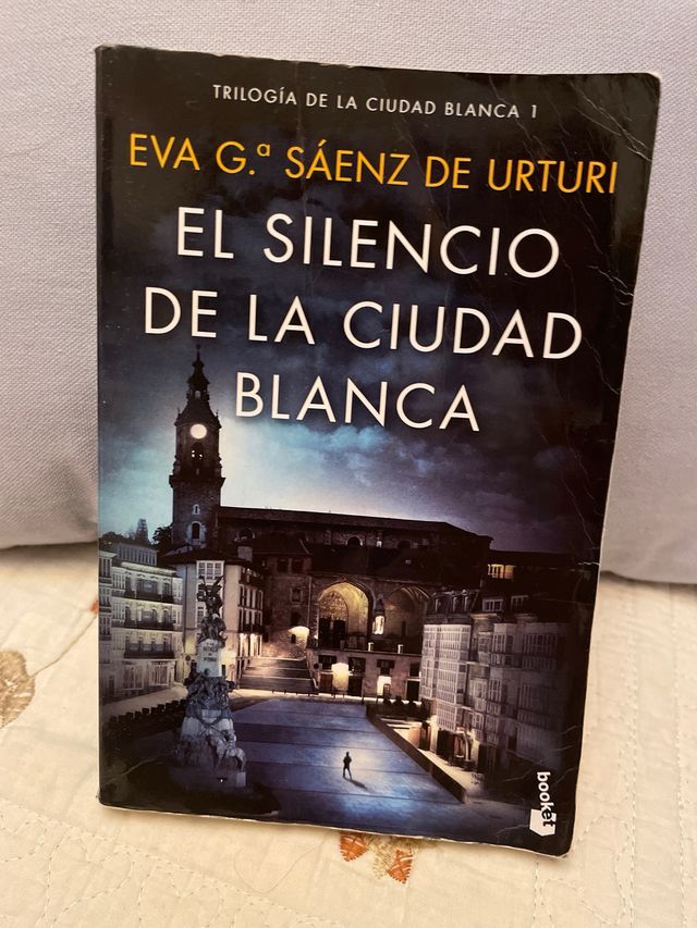 Trilogía de la ciudad blanca