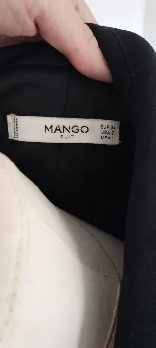 Americana negra Mango Talla M