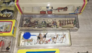 Set di figure personaggi modelli treni