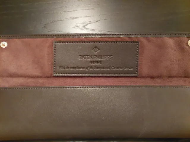 Funda Patek Philippe Marrón