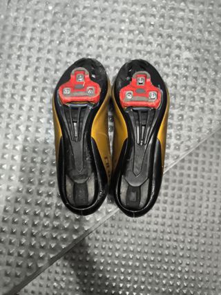 Zapatillas Ciclismo Carretera Doradas número 43