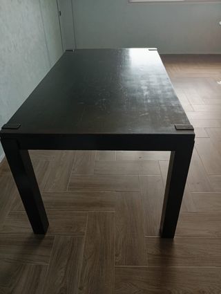 Mesa comedor 1.60m + 6 sillas cuero