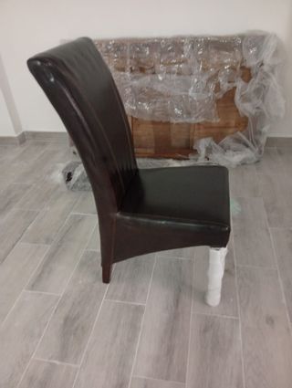 Mesa comedor 1.60m + 6 sillas cuero