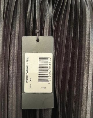 Falda plisada Guess negra mujer