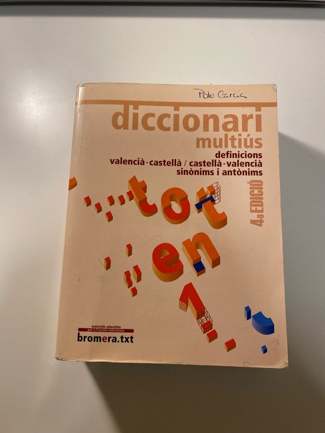Diccionari multiús