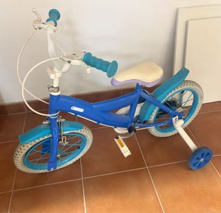 Bici niña 3-6 años con ruedines (a reparar)