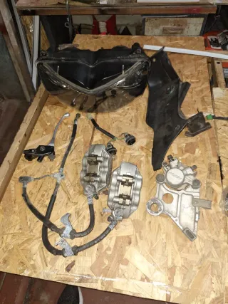 Piezas Honda CBR 900RR SC33 98/99