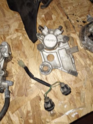 Piezas Honda CBR 900RR SC33 98/99