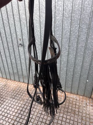 Cabezada vaquera repujada