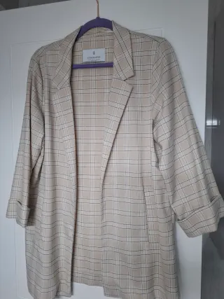 Americana cuadros STRADIVARIUS Talla M
