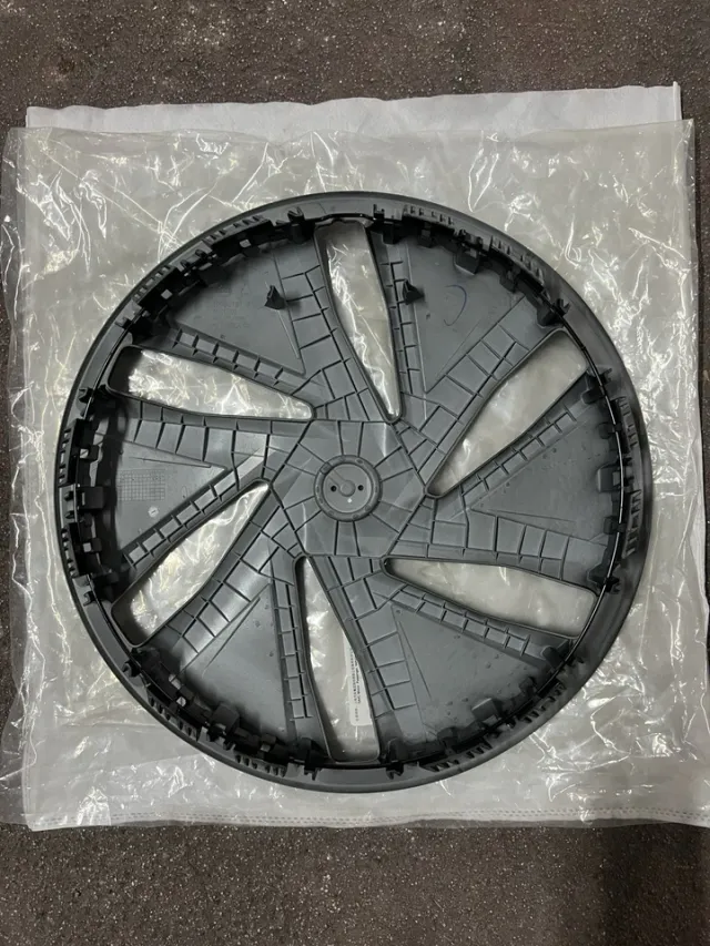 Coprimozzo MG 4x OEM Ref. 10986781 da 16 e MG4