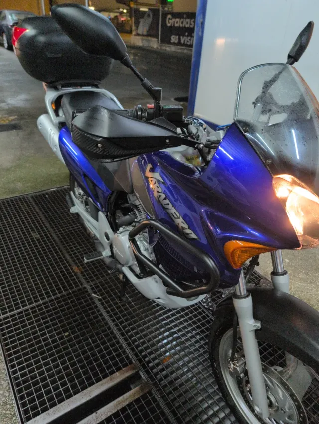 Honda Varadero 125 - 2005 - 15.000 km