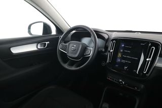 Volvo XC40 2.0 T4 Business Plus 2WD