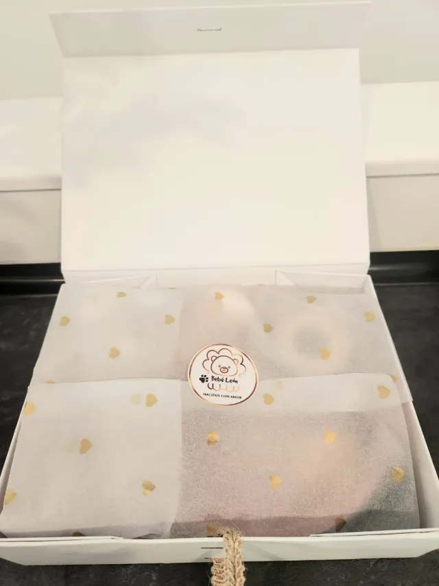 Caja regalo bebé accesorios