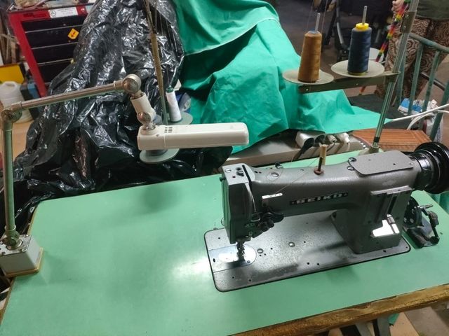 Máquina coser triple arrastre tapicería