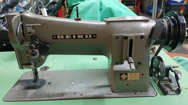 Máquina coser triple arrastre tapicería