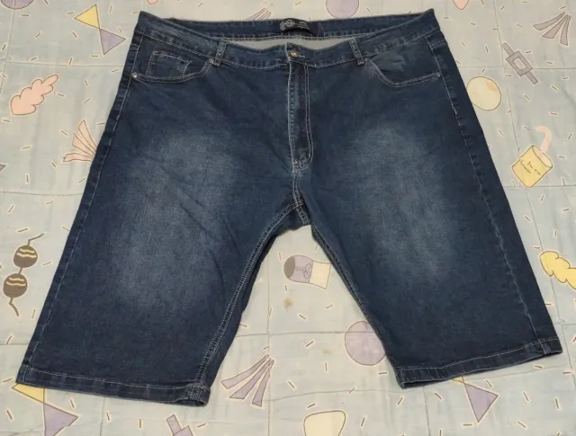 Pantalón vaquero corto talla 58