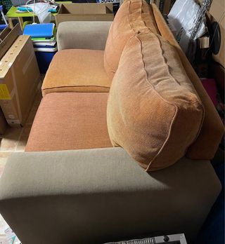 Sofá de 2 plazas tela beige y naranja