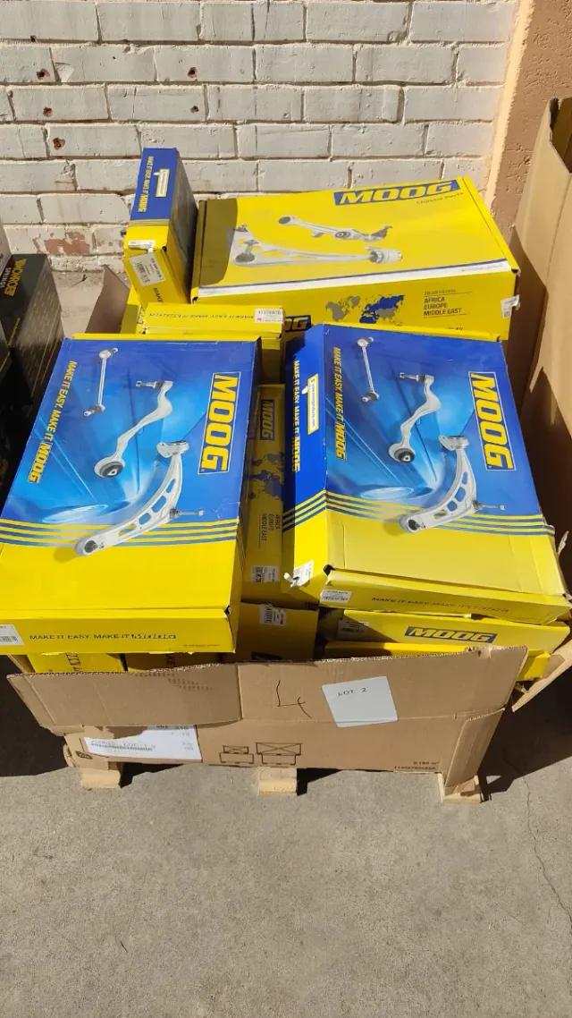 Lote recambios MOOG MONROE FERODO 5 palets 2000€