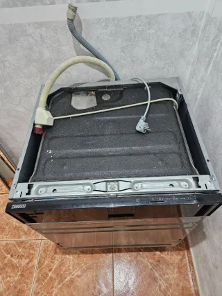 Lavavajillas Zanussi