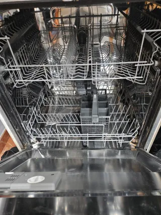 Lavavajillas Zanussi