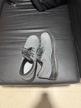 Zapatos de seguridad grises