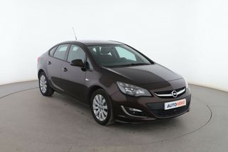 Opel Astra 1.6 CDTI DPF Excellence