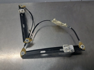 ELEVALUNAS DELANTERO IZQUIERDO SEAT LEON (5F1) CY
