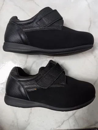 Zapatos ortopédicos negros talla 36 como nuevos.