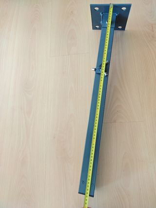 Poste de aparcamiento con cerradura