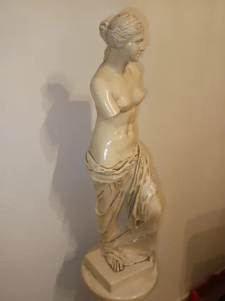Estatua de escayola antigua