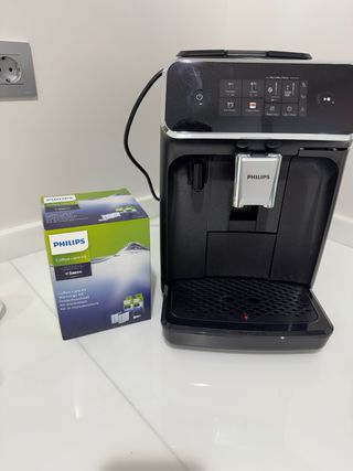 Cafetera Superautomática Philips Serie 2300