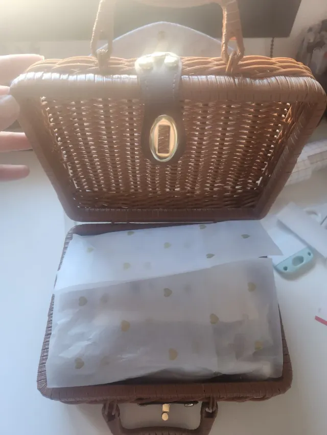 Cesta de ratán para bebé con accesorios