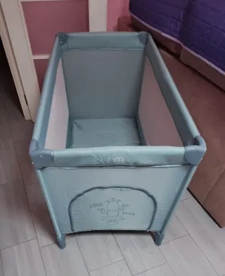 Cuna de viaje plegable