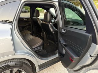 Ford Kuga 2023 St line X hybrid 4x4